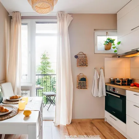 Bright Harmony Wtih Balcony Old Town Renovated Apartamento *