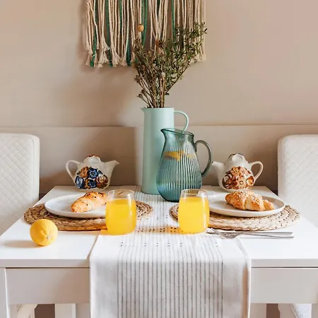 Bright Harmony Wtih Balcony Old Town Renovated