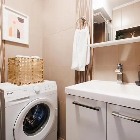 Bright Harmony Wtih Balcony Old Town Renovated * בלגרד