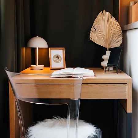 Apartamento Bright Harmony Wtih Balcony Old Town Renovated