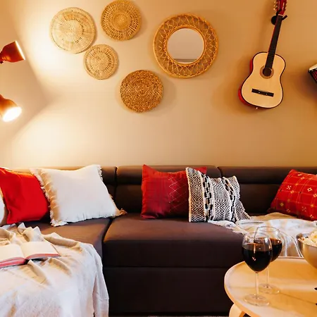 Bright Harmony Wtih Balcony Old Town Renovated Belgrado