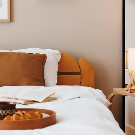 Apartamento Bright Harmony Wtih Balcony Old Town Renovated Belgrado